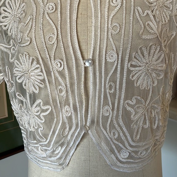 Embroidered top - Picture 2 of 4